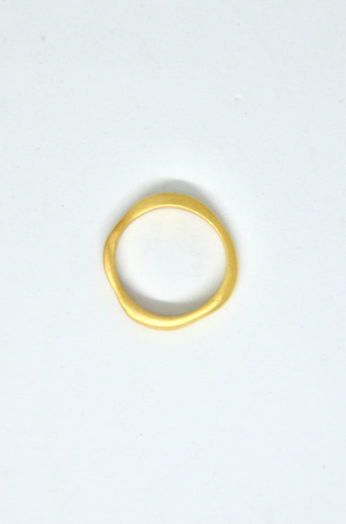 ANILLO IRREGULAR FINO MATE