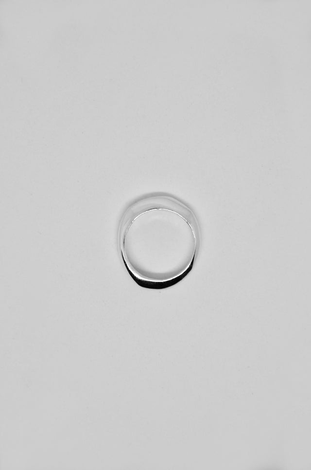 ANILLO IRREGULAR FINO