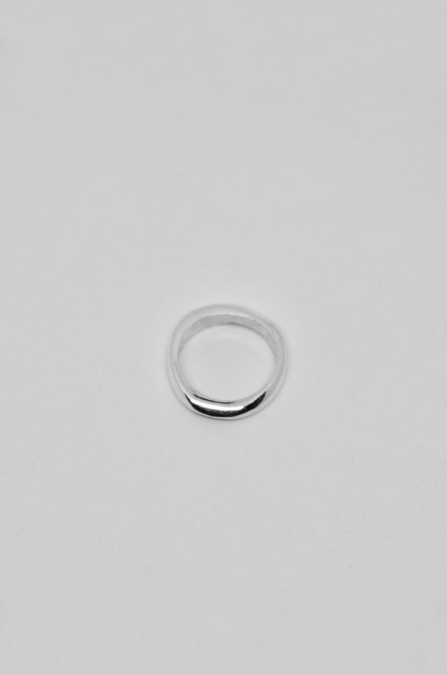 ANILLO IRREGULAR FINO